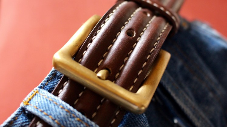 la-ceinture-de-m-alain-de-lile-ste-marie-maroquinerie-izaho-madagasca-3